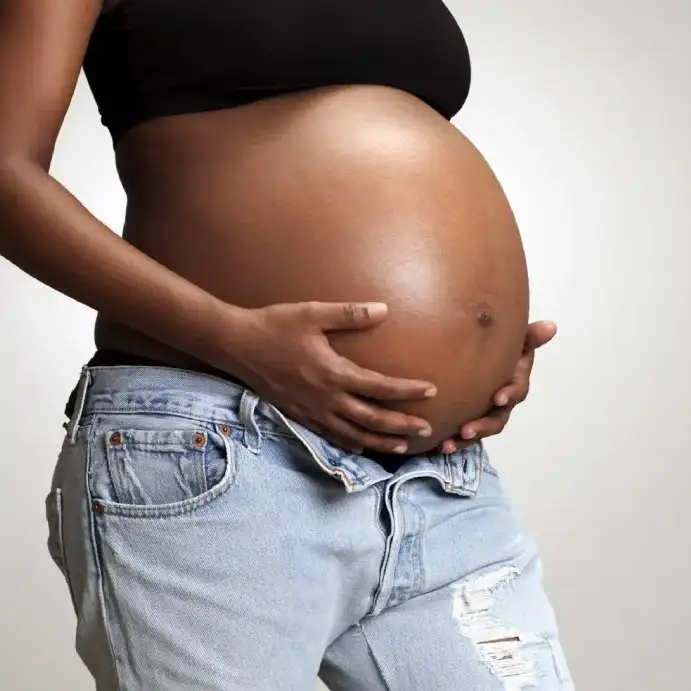 Leer información relacionada a ¿Me puedo operar después de embarazo?