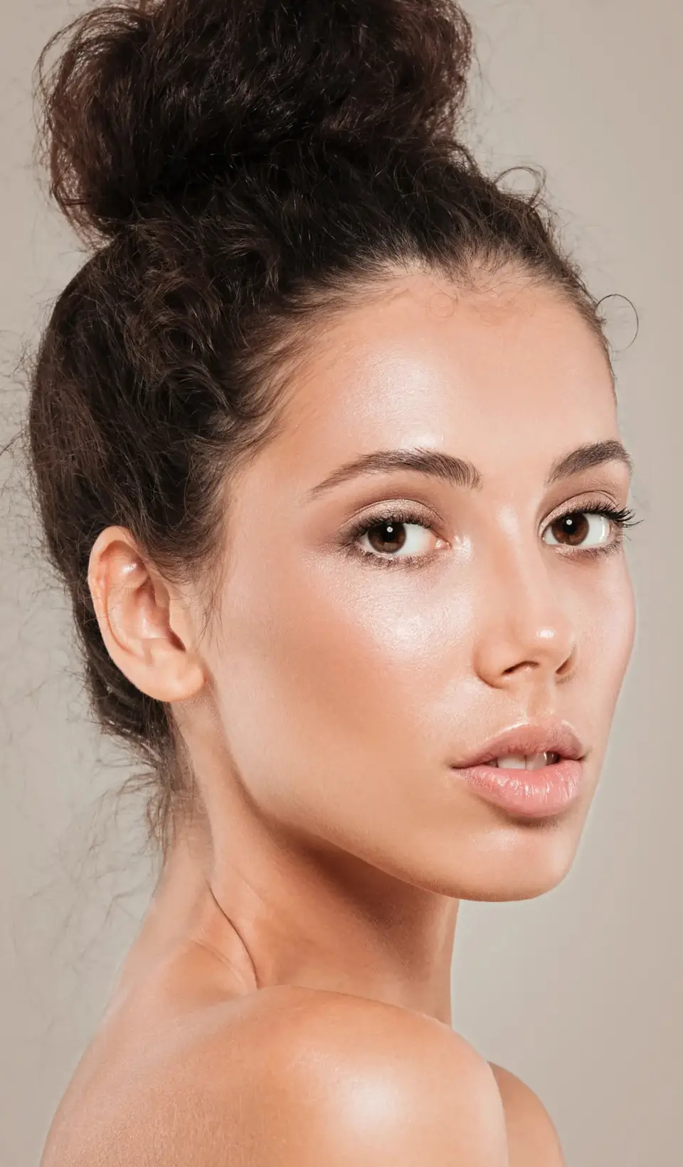 Aumento de pómulos en Clínica EGOS