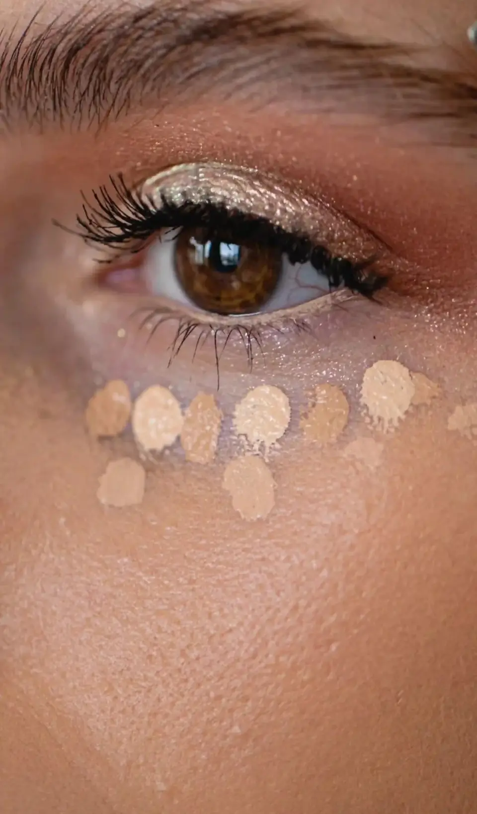 Micropigmentació d'ojeres a Clínica EGOS