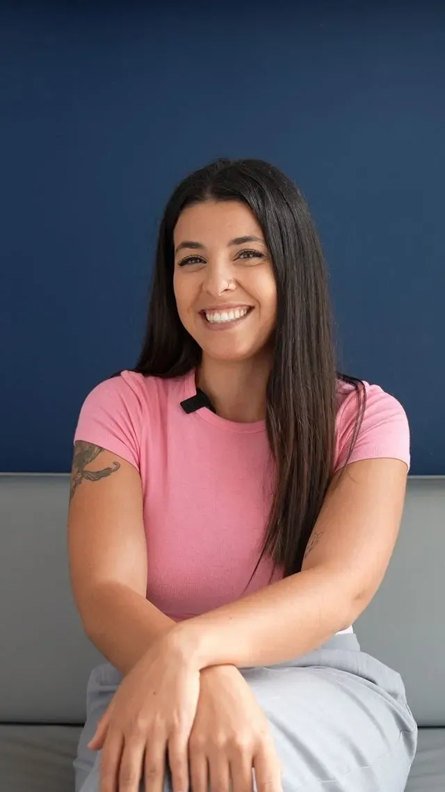 A influencer Marta de Lola confia na EGOS para realizar uma lipoaspiração