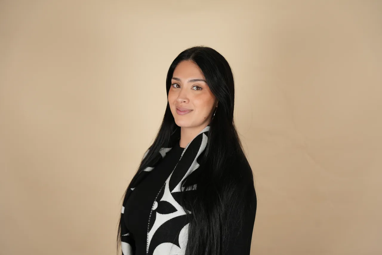 A ex-concorrente de “La Isla”, Valeria Ardila, realiza uma lipotransferência aos glúteos