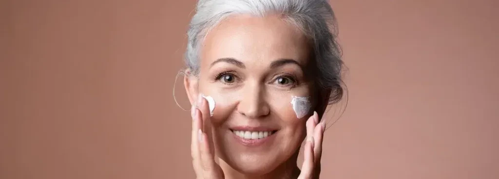Imatge de 5 trucs per prevenir l'aparició d'arrugues a la cara